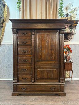 Starožitná masivní skříň (139018) - 6