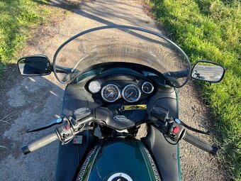 Triumph Trophy 900 - 6