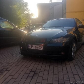BMW E90 320d 120kw M47 6kvalt manuál - 6