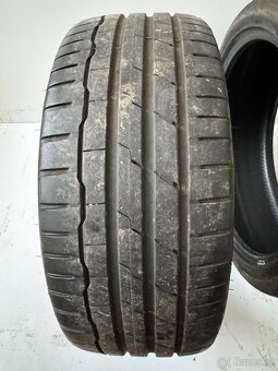 Pneu 215/40 R18 - 6