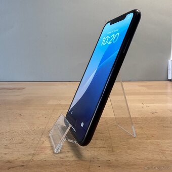 iPhone XR 64GB, černý (12 měsíců záruka) - 6