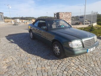 Mercedes Benz 124 Cabrio 220 E - 6
