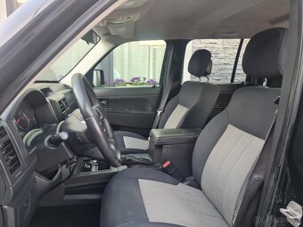 Jeep Cherokee 2.8CRDi 130kW 4x4 BEZ KOROZE - 6