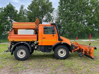 MERCEDES BENZ UNIMOG + SYPAČ A RADLICE , R.V.2000 - 6