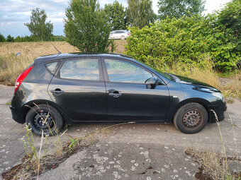 Hyundai i30 1.4 80kw NOVÉ ROZVODY - 6