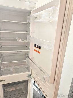 vestavěná kombinovaná lednice whirlpool CB304w - 6