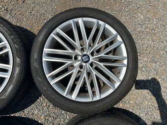 Alu orig letní sada Seat 5x112 7J ET45 225/45 R18 - 6