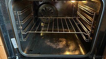 Vestavná trouba Electrolux EON 33000X + sklokeramická varná - 6