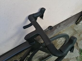 Trek Madone SL6 AXS Velikost M - 6