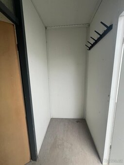Kancelářský kontejner s předsíňkou / 6x3x2.8M - 6