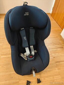 Britax Römer Trifix 2 i-Size - 6