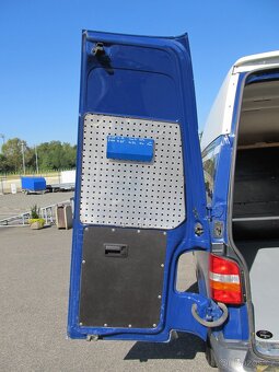 Volkswagen Caravelle 2.5 TDI 7 míst 4 MOTION - 6