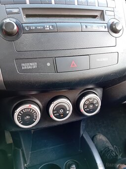 MITSUBISHI OUTLANDER 4X4 2.0TDI - 6