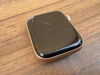 Apple Watch Series 4 - 6