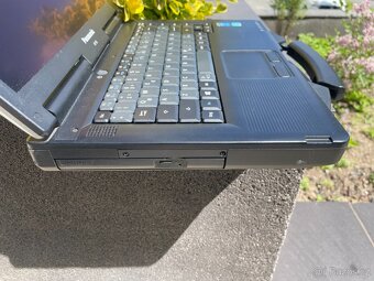 odolný, vojenský notebook PANASONIC CF-53 - krásný stav - 6