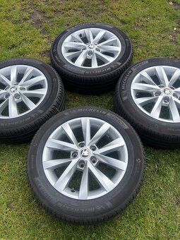 5x112R16 originál Škoda Octavia III letní komplet 205/55R16 - 6