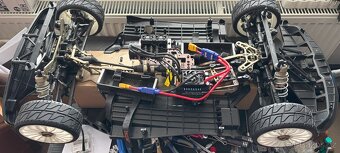 MCD XS5 Max Pro 1/4 závodní RC auto 12S - 6