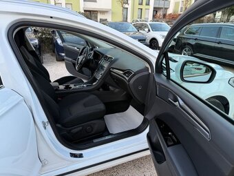 Ford Mondeo kombi 2.0 TDCi TITANIUM rok 07/2019 - 6