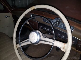 Mercedes W105-219 - 6
