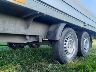 Vezeko - přívěsný bržděný vozík R2B2X 2700Kg 417x217 - 6