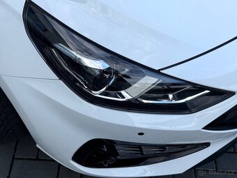 Hyundai i30 1.5 dpi 80 kw / 2022 / kombi - 6