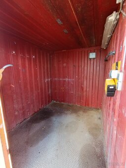 Malý skladový/lodní kontejner 2x2,5m - 6