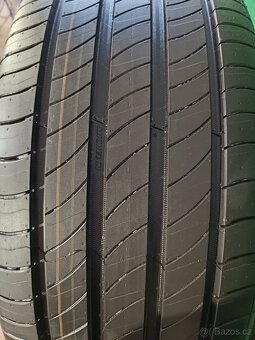 4ks nove letni 235/50/19 Michelin - 6