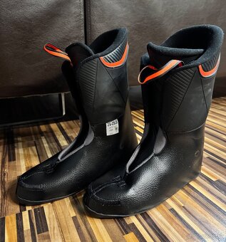 Lyžáky Rossignol HERO JR 65 velikost 25/25,5 - 6