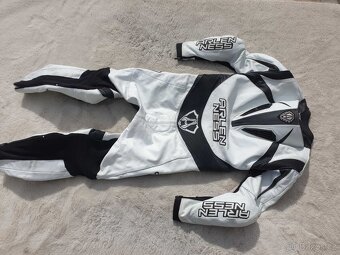 Moto kombineza Arlen Ness 52 L - 6