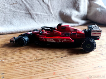 Stavebnice vozu F1 Ferrari SF 2023 - 6