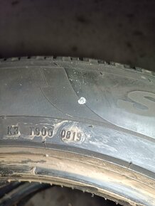 Prodáno. Pneu 235/60 R18 - 6