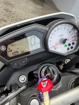 Yamaha FZ8N - 6