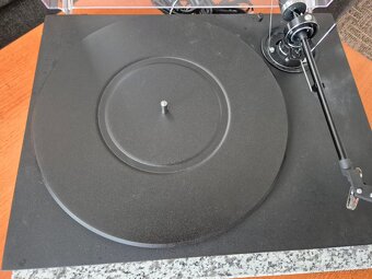 Gramofon NC500 - 6