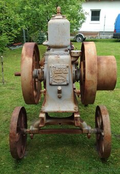 Stabilní motor Slavia 4HP - 6
