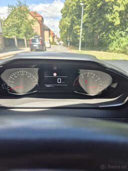 Peugeot 2008 1.2 96kw Allure - 6