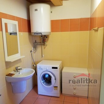Pronájem hezkého, zařízeného bytu 2+kk, 50m2 Opava, ul. tříd - 6