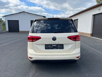 VW TOURAN 2.0ZDI DSG 7míst rv.2022 - 6