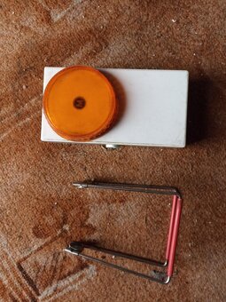 Malý svěrák nebo retro svítilna - 6