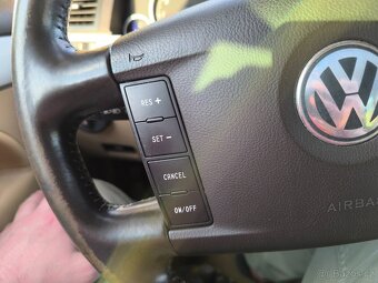 VW Touareg 3.2 - Nová STK - 6