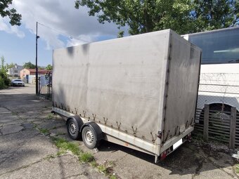 Nákladní přívěs 2t s plachtou, 4 m - 6