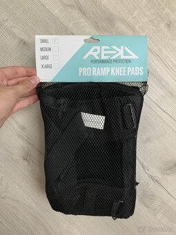 REKD PRO RAMP CHRÁNIČE KOLIEN - 6