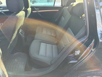Škoda Octavia 2,0tdi kombi - 6