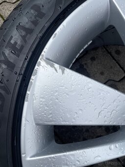 Škoda Zenith 18”// 235/45R18 Goodyear 6-7mm - 6