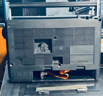 RADIO HITACHI TRK -5320E - 6