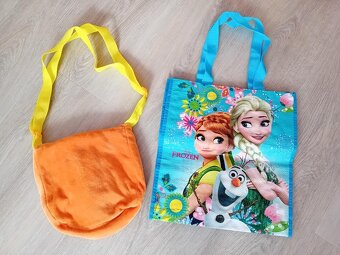HEZKÉ DĚTSKÉ TAŠTIČKY S OBRÁZKY / zn.Disney / Frozen - 6