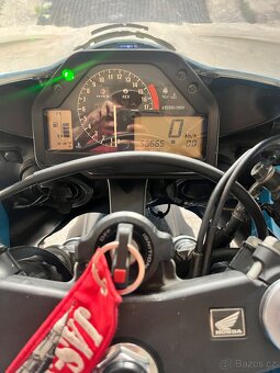 Honda CBR 600rr - 6