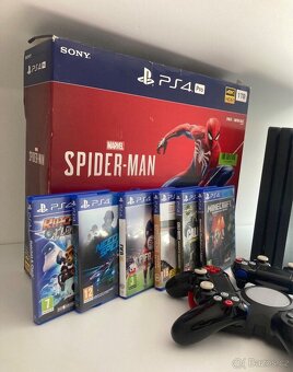 Playstation 4 PRO 1TB - 6