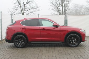 Alfa Romeo Stelvio 2.2JTD 154kW¨Q4¨ACC¨KEYLESS¨KAMERA - 6
