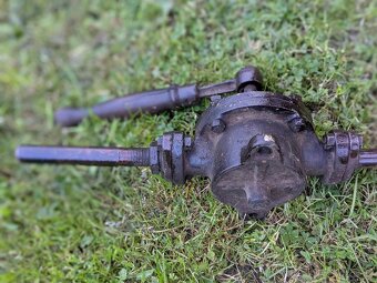 Historická pumpa na vodu - 6