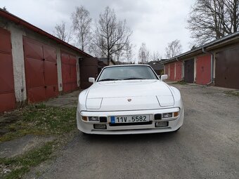 Porsche 944 - 6